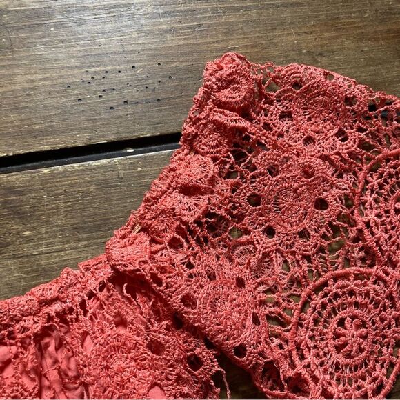 Lord & Taylor Design Lab Lace Coral Off Shoulder Sleeve Small Crop Top - Picture 9 of 10